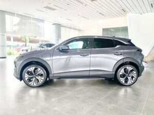 vinfast vf6 mau xam vinh phuc 1 So sánh Vinfast VF5 và Vinfast VF6 chi tiết nhất